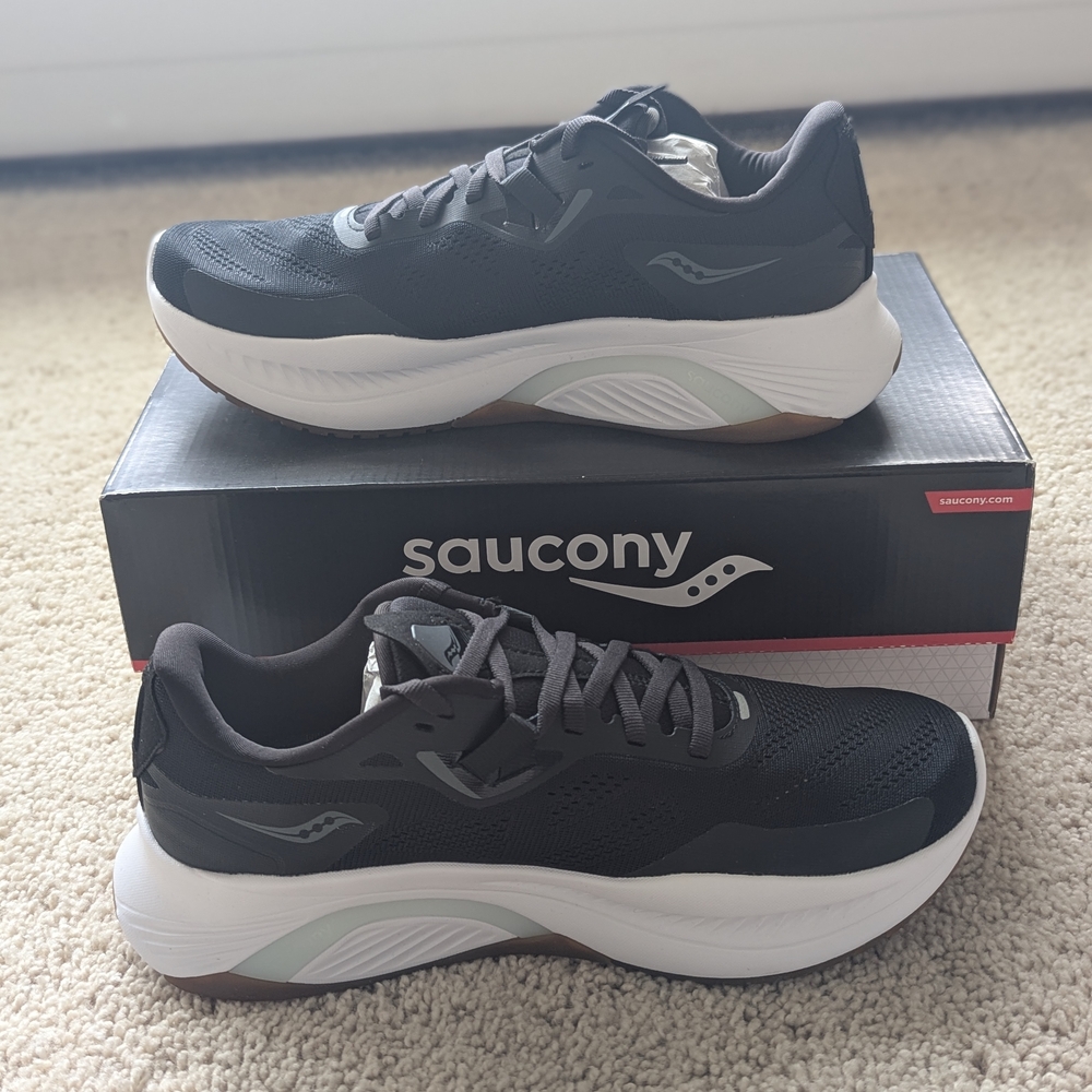 Saucony Women's Black & White Athletic Shoes, Size 9